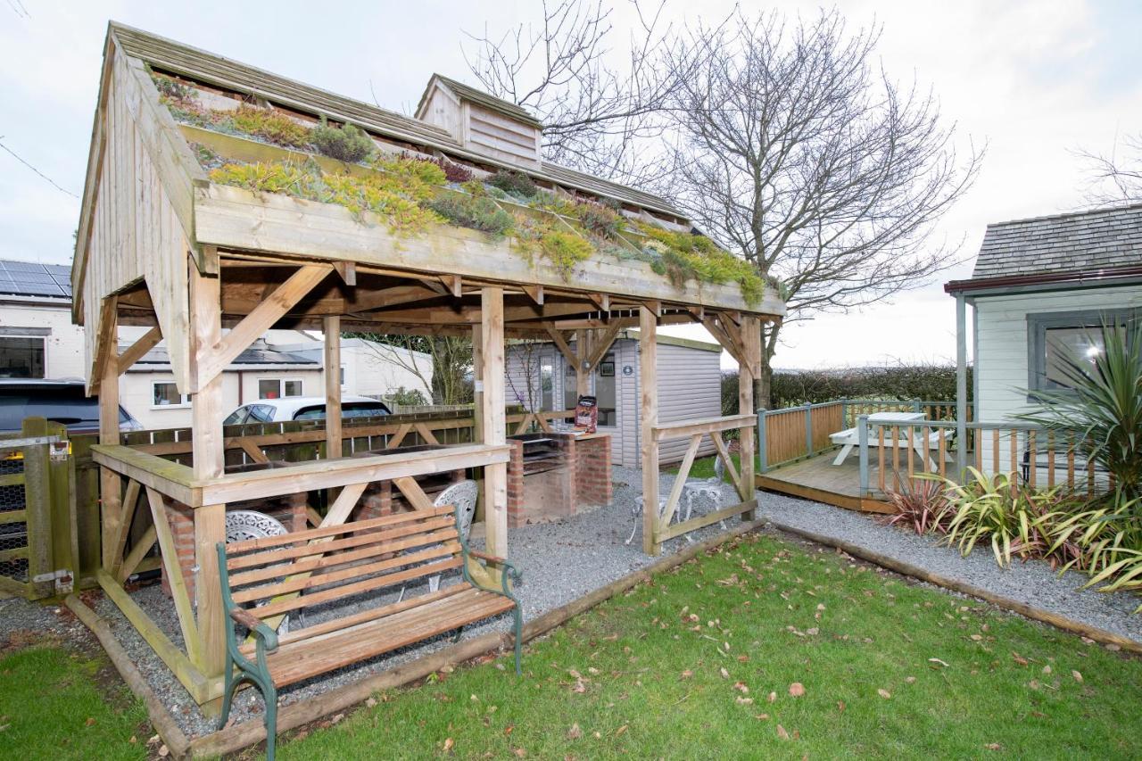 Seaways Glamping, Cedar *